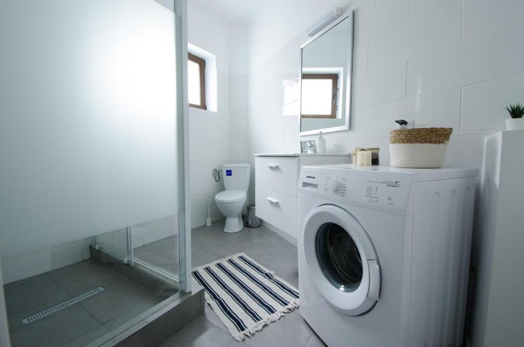 Stylized And Modern Apartment In บูคาเรสต์ ภายนอก รูปภาพ